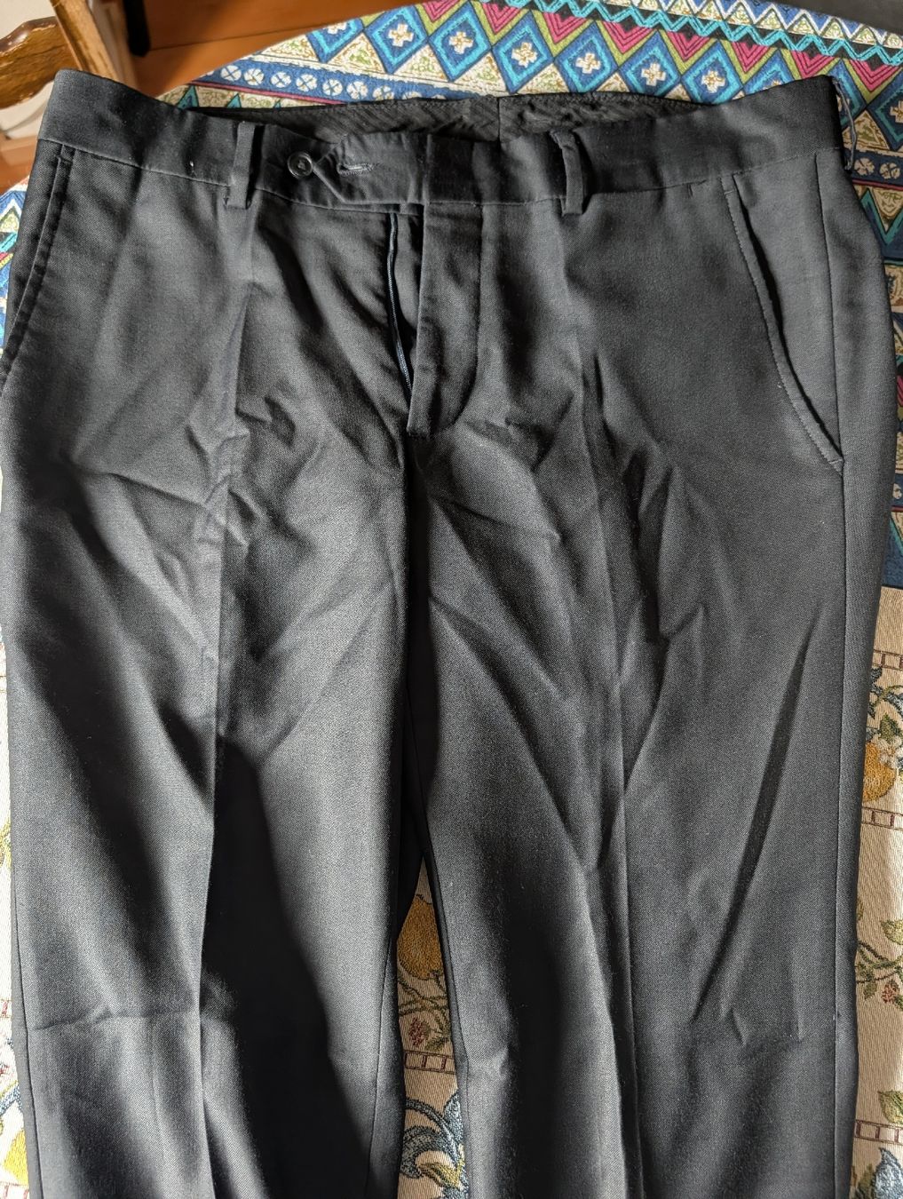 Anzüge: Calvin Klein Black Suit Jacket and Pants Size 48 – Gebraucht aus Zürich von jor_68rp 6