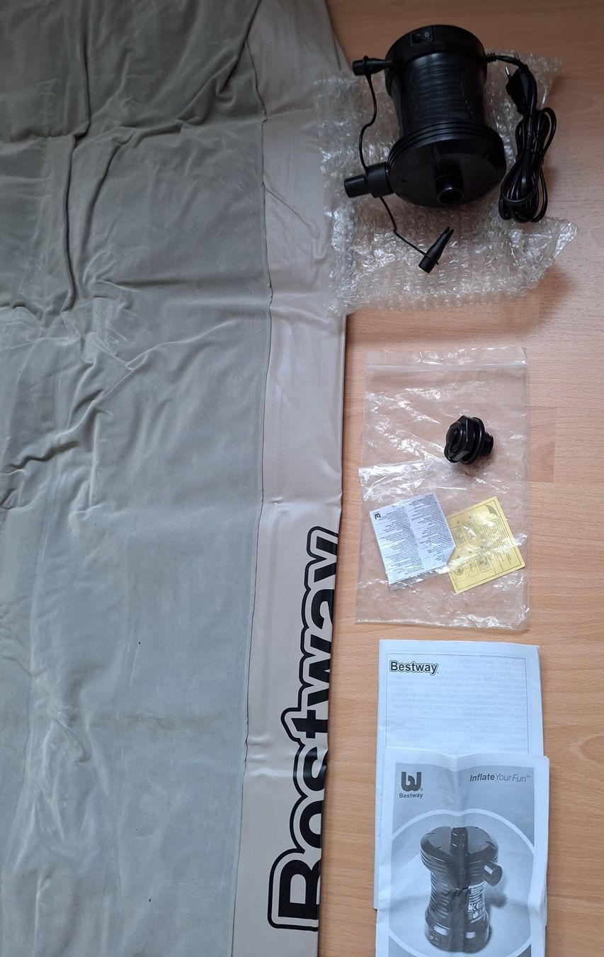 Matratzen: Bestway Luftmatratze, kaum gebraucht! – Neu (gemäss Beschreibung) aus Wettingen von Egro2 2