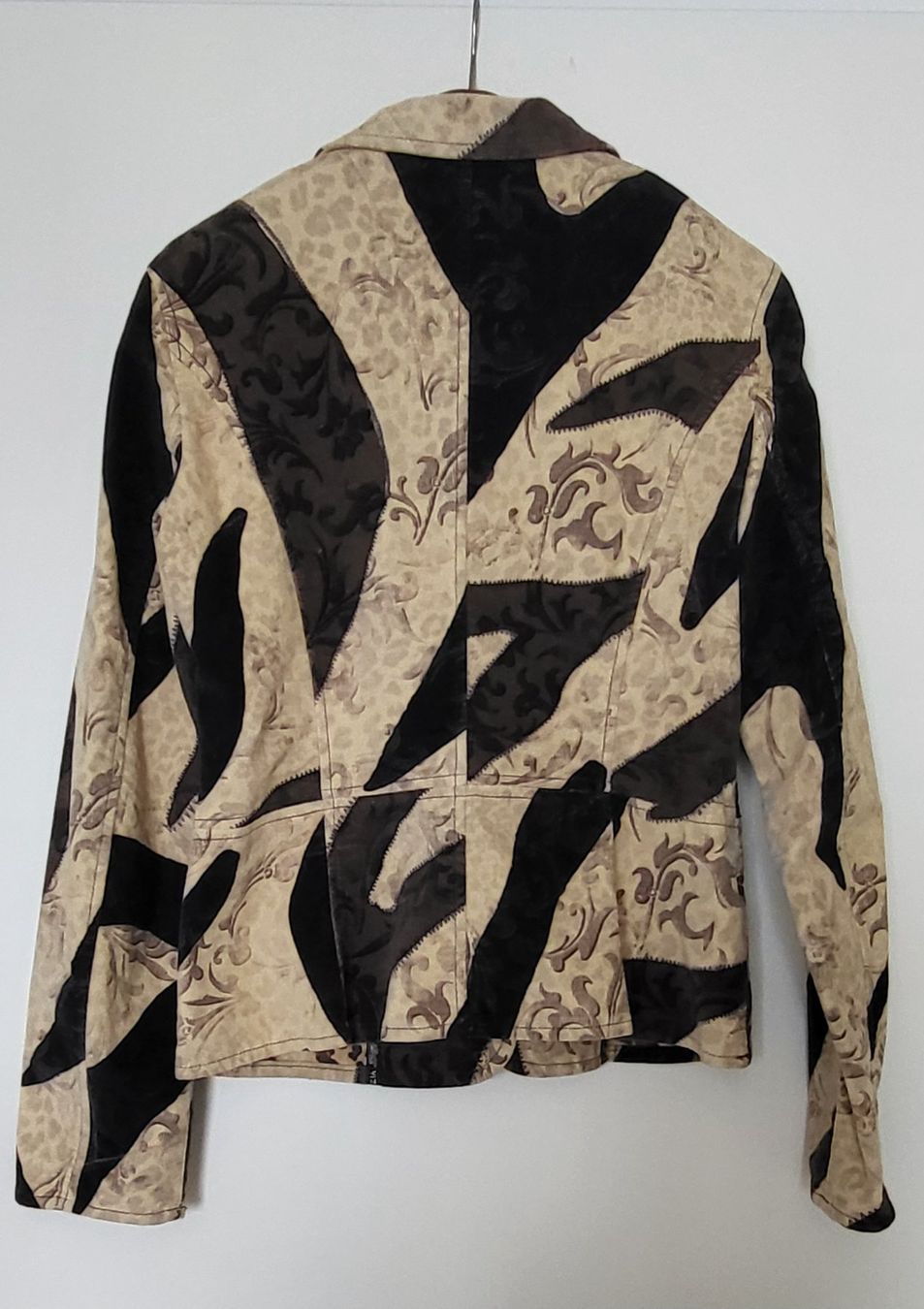 Giacche: Krizia Jeans Blazer Jacke Patchwork Leo Zebra Grösse 38/40 – Nuovo (secondo la descrizione) da Adlikon b.Regensdf venduto da YvZi 1