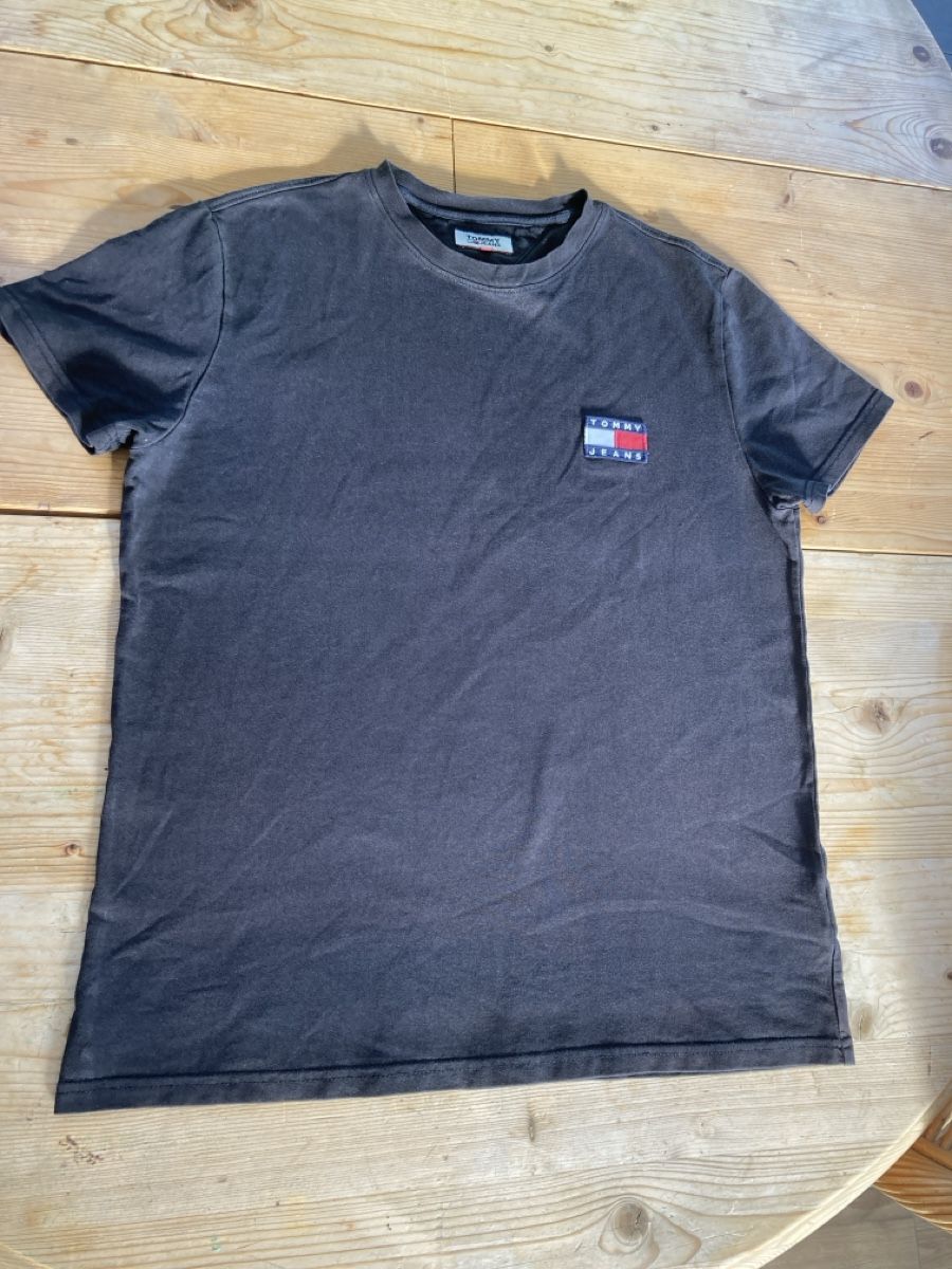 Tommy Hilfiger T-Shirts: Tommy Jeans T Shirt 3 – Gebraucht aus Romanshorn von gokken 4