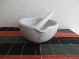 Porzellan Mörser mit Pistell/Stössel, Nummer 180