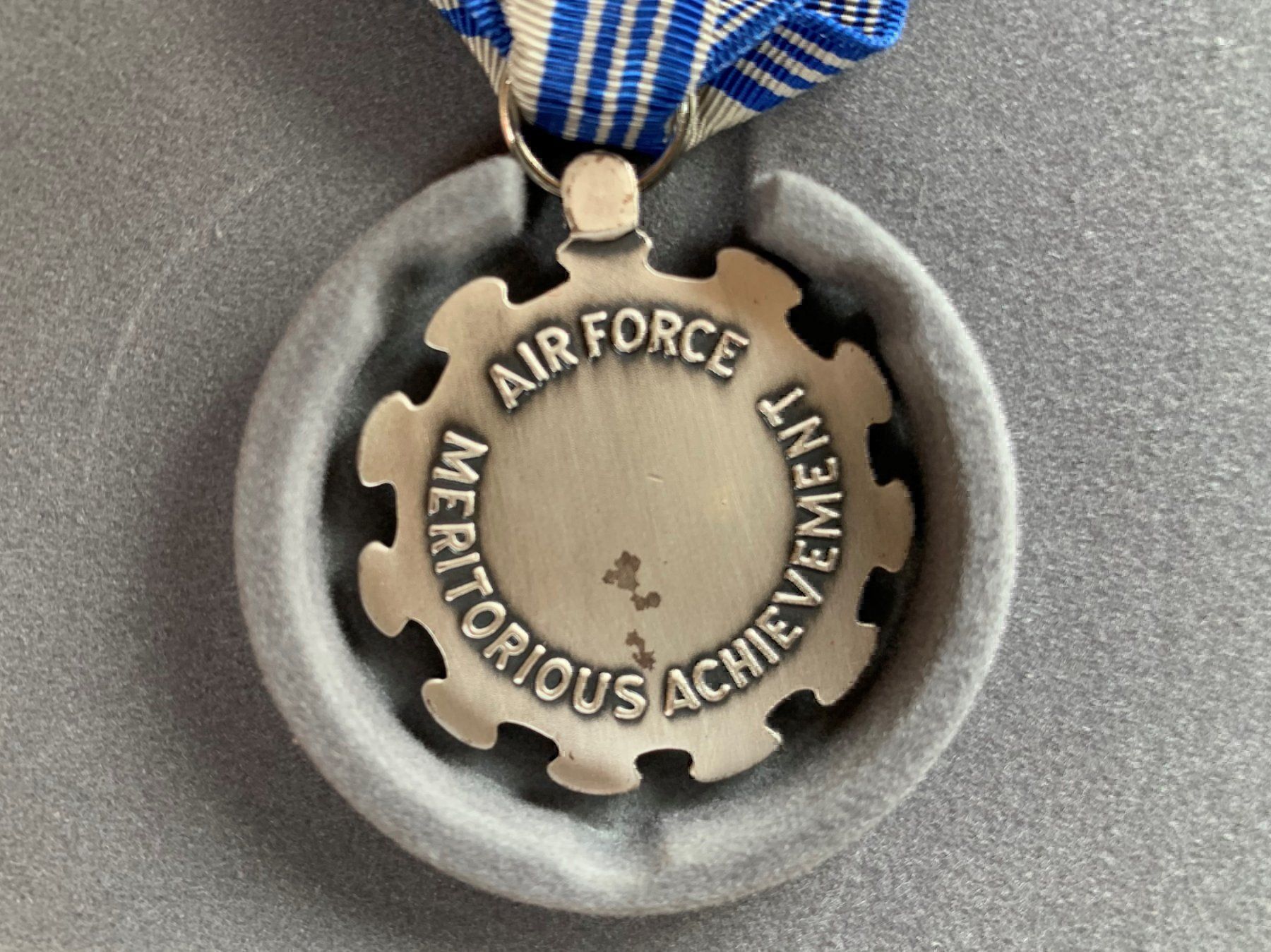 Medaglie: Meritorious Achievement Medal USAF – Usato da Volketswil venduto da zwitsch33 2