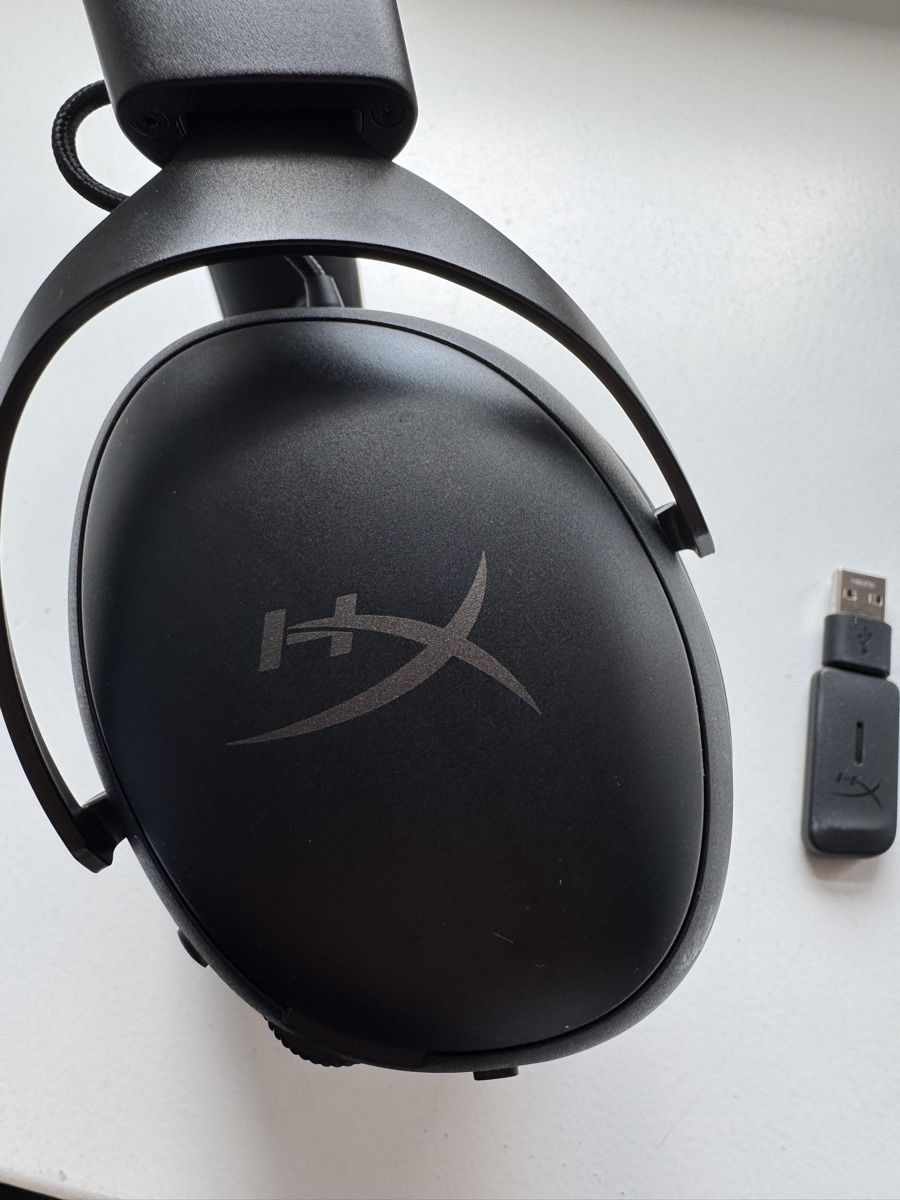 Hyperx Cuffie: HyperX Cloud III 2.4GHz Wireless Kopfhörer guter Zustand – Usato da Happerswil venduto da ruubie01 3