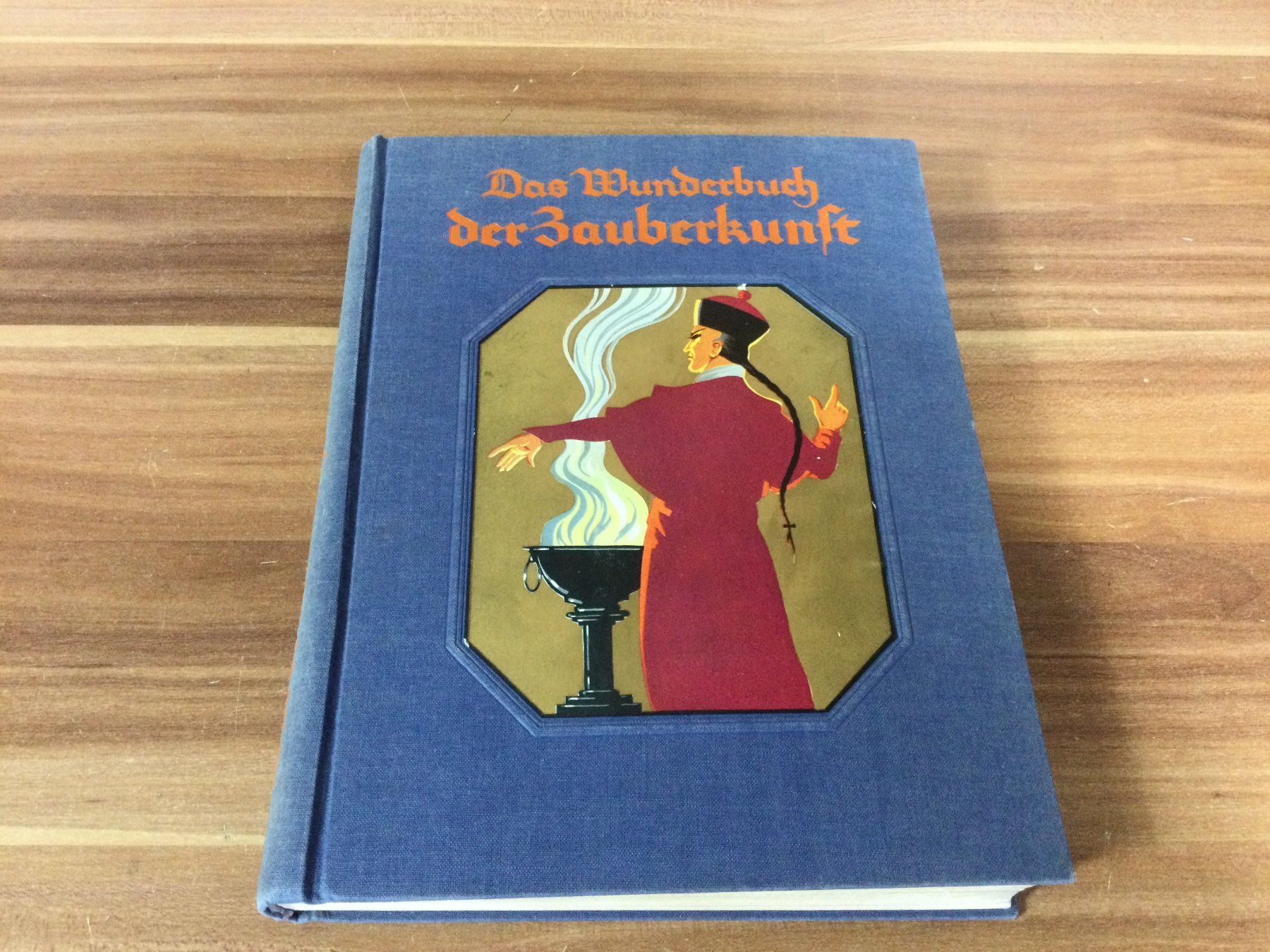 Attrezzi da lavoro: Antikes Buch : Das Wunderbuch der Zauberkunst – Usato da Wangen SZ venduto da kuriosum12