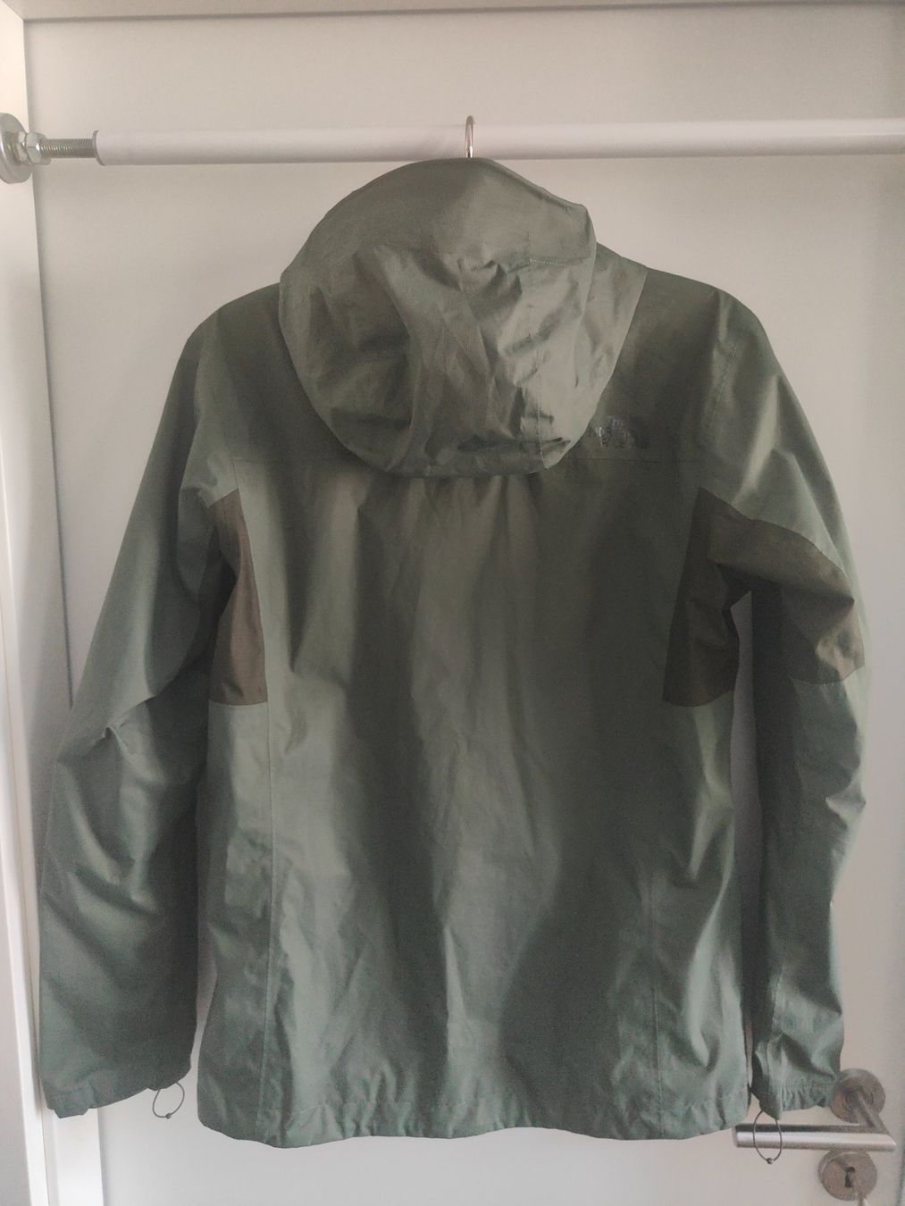 North Face Giacche: THE NORTH FACE Regenjacke, M – Usato da Olten venduto da Gegendiekultur 1