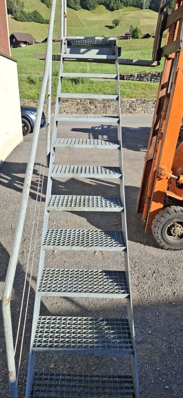 Scale: Treppe mit Podest und Geländer – Usato da Reichenbach i. K. venduto da Wskorpion 2