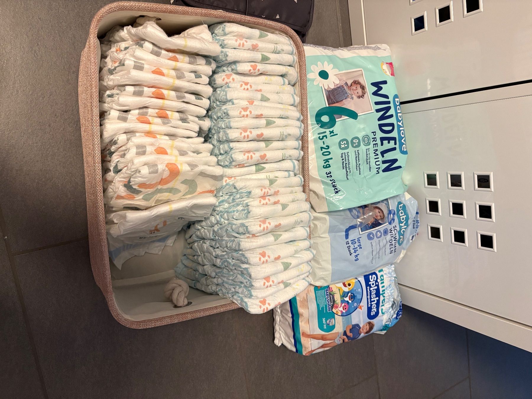 Pampers Secchi per pannolini & Pannolini: Windeln Gr. 6 – Nuovo e nell'imballaggio originale da Rupperswil venduto da Borishkaa 1