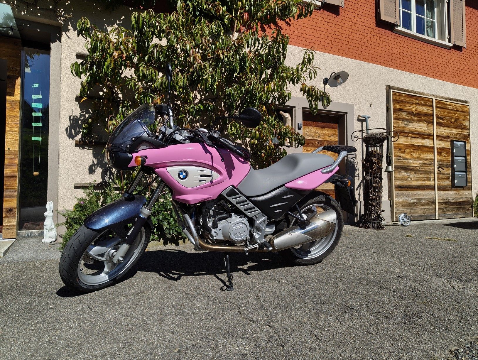 BMW Touring: pink lighting frisch ab mfk  – Usato da Hagenwil venduto da joy_rcb5