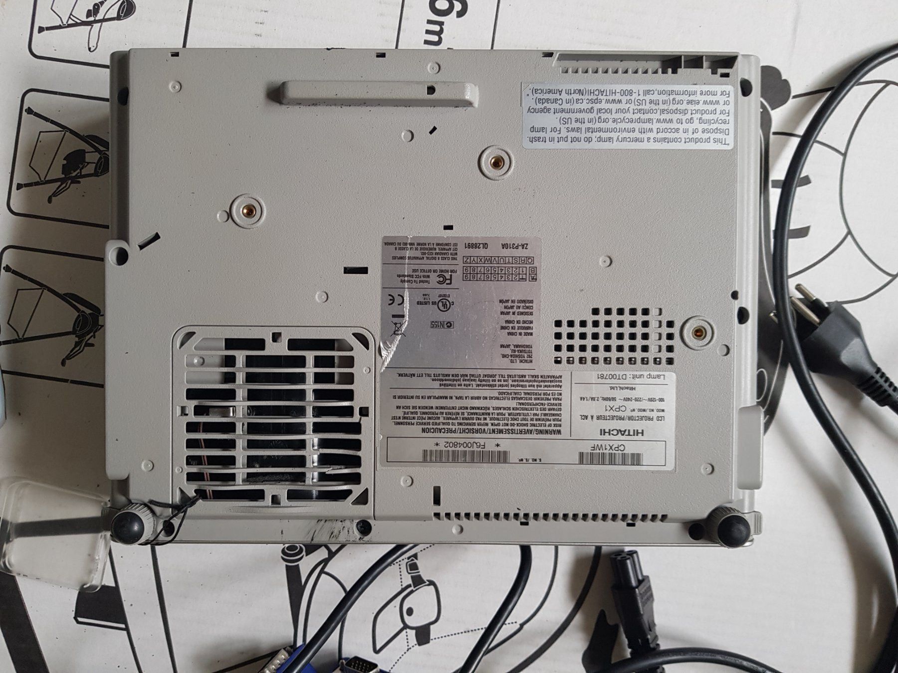 Hitachi Proiettori: Hitachi CPX1 XGA8 – Usato da Gerlafingen venduto da dulifuli 3