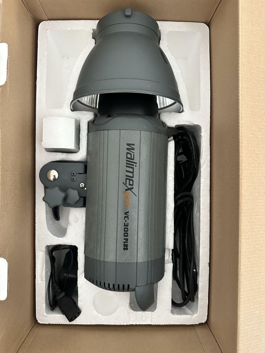 Walimex Flash: Walimex pro Studio Kit mit Zubehör – Usato da Miège venduto da GenuineY 4