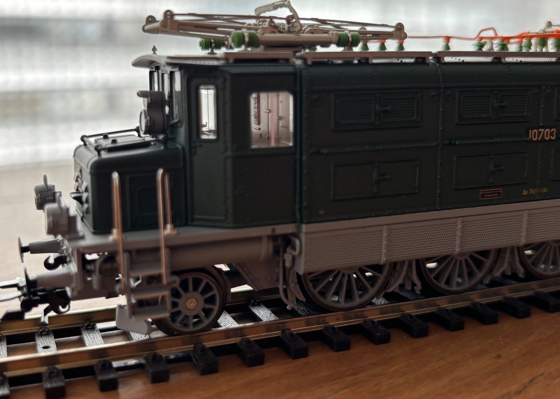 Trix Modellini di ferrovie: Trix 25360 Ae 3/6 mit Sound – Nuovo e nell'imballaggio originale da Schinznach-Dorf venduto da Rur25 2