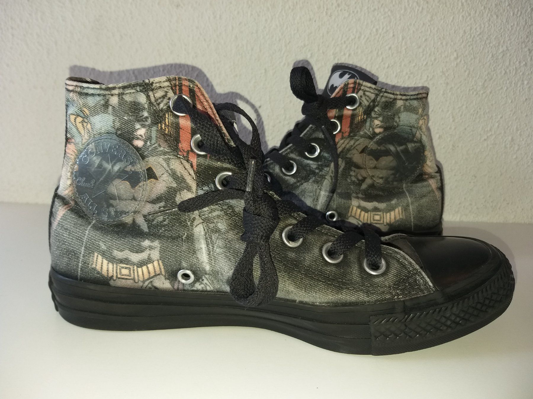 Converse Scarpe da uomo: CONVERSE DC COMICS BATMAN VOL.1   Pointure / Nummer 38 – Usato da Cossonay-ville venduto da Super-Price-Quality 4