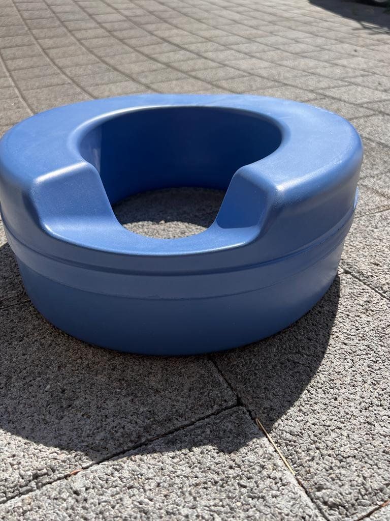 WC: WC Erhöhung aus Silikon – Usato da Bilten venduto da Elisabeth_Schnyder68 1