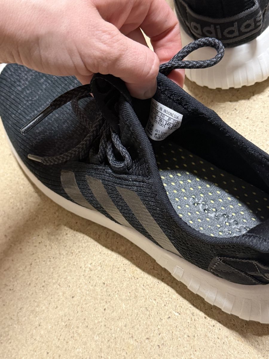 Adidas Herrenschuhe: Adidas Sneaker, Grösse 39 1/3 – Neu (gemäss Beschreibung) aus Winterthur von m.ro. 4