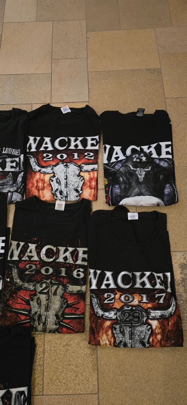 T-shirt: Wacken - Shirts - 8 Stück – Usato da Oberdorf SO venduto da Seventy_One 2
