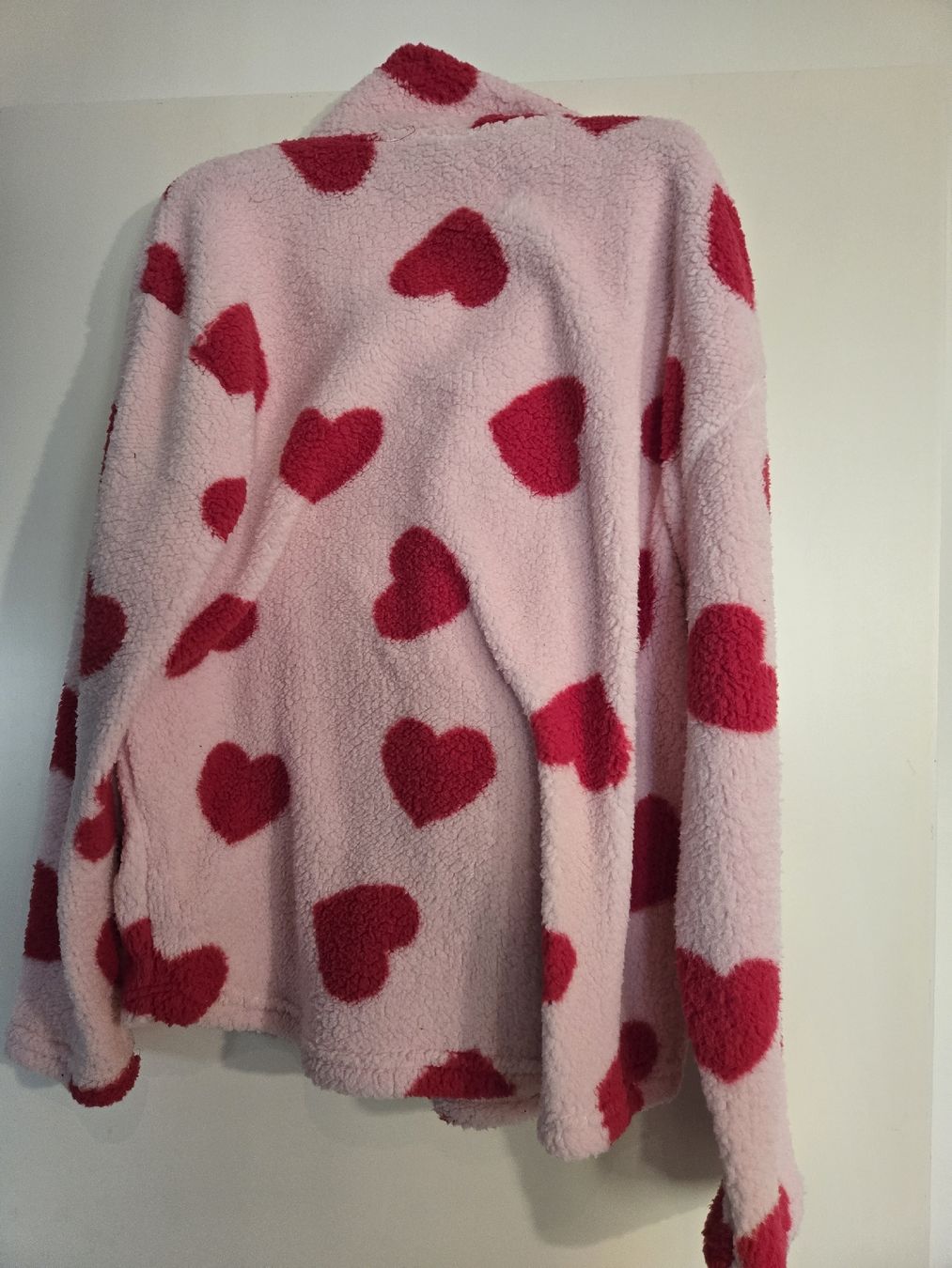 Maglioni & Felpe: Kuscheliger Fleece Pullover mit Herzen, Grösse L! – Nuovo (secondo la descrizione) da Dübendorf venduto da Timulka 4