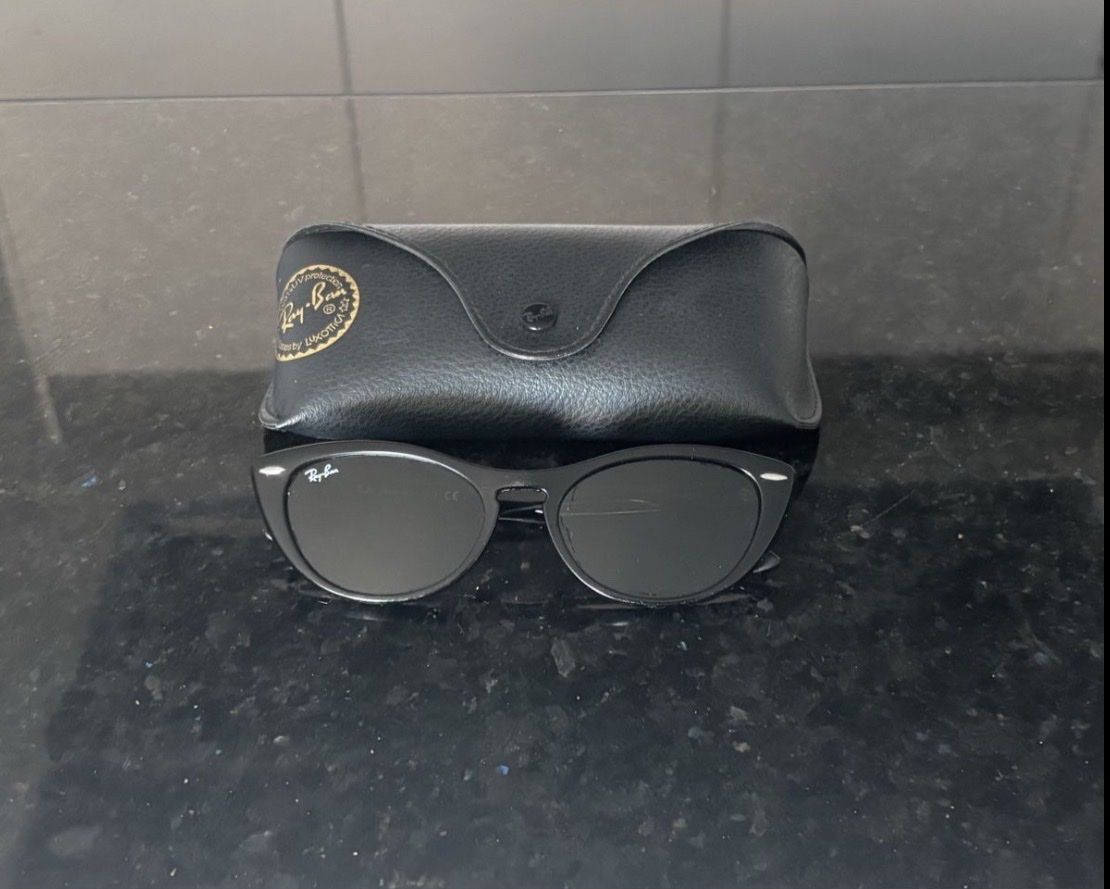 Ray-Ban Brillen & Gläser: Raybans Brille Cat eye optik – Gebraucht aus Aarau von akimey