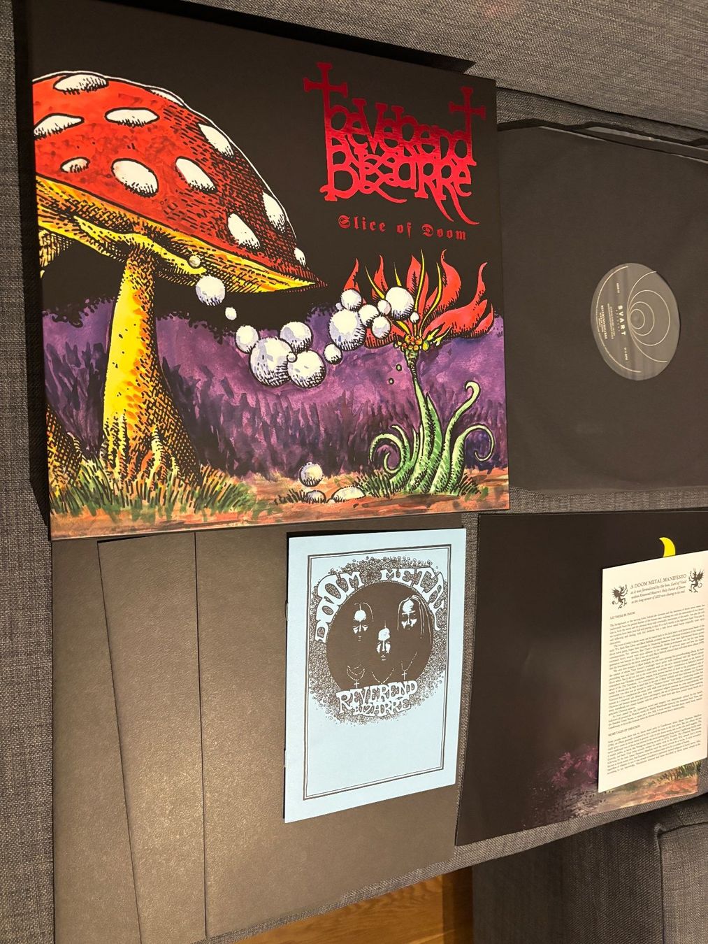 Dischi in vinile: REVEREND BIZARRE - Ltd.Box- Cult Doom Metal Heavy Metal – Nuovo (secondo la descrizione) da Egg b. Zürich venduto da superman1975 2
