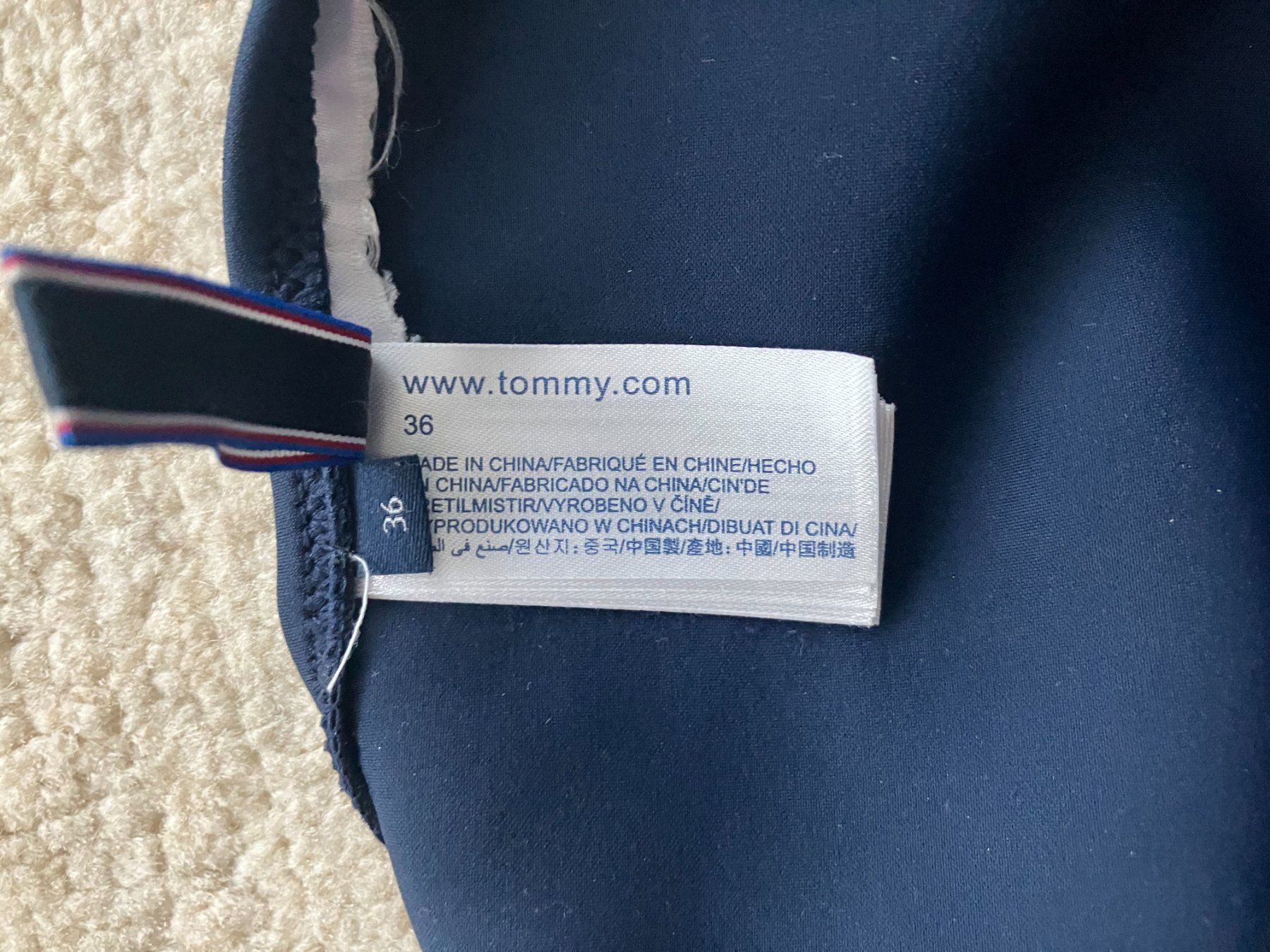 Tommy Hilfiger Costumi da bagno & Bikini: Badeanzug Tommy Hilfiger dunkelblau, S – Usato da Baden venduto da jcm_9dkf 8