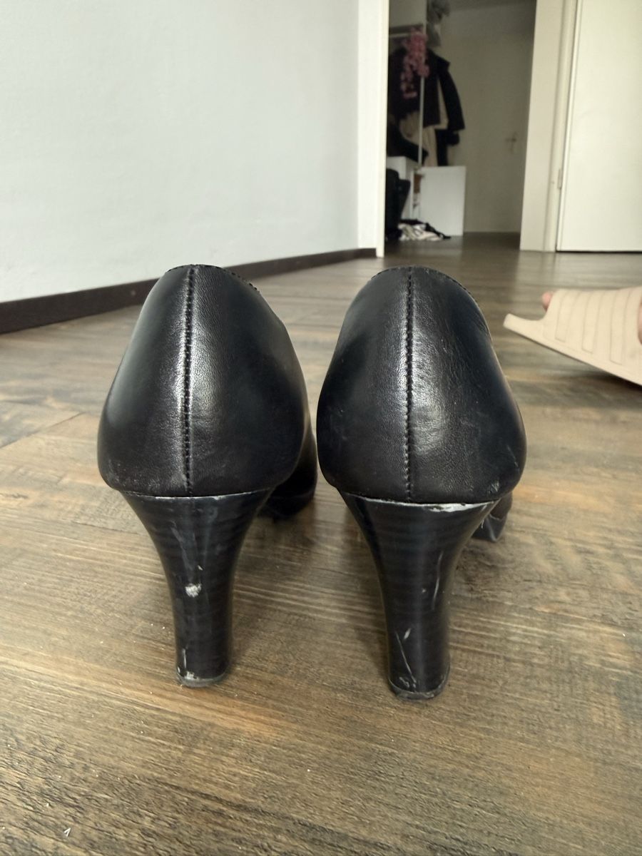 Tamaris Scarpe da donna: Black pumps uniform shoes – Usato da Bassersdorf venduto da les_fw2p 5