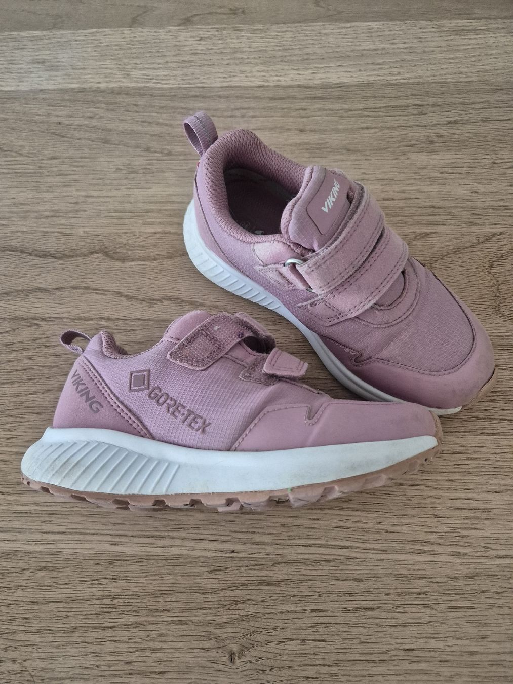 Scarpe per ragazze: Schuhe Viking, wasserdicht - Gr. 28 – Usato da Zürich venduto da Emlet 1