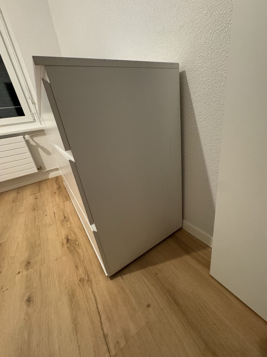 Cassettiere: Commode IKEA MALM 6 tiroirs blanc bon état – Usato da La Chaux-de-Fonds venduto da ped_8hw7 2