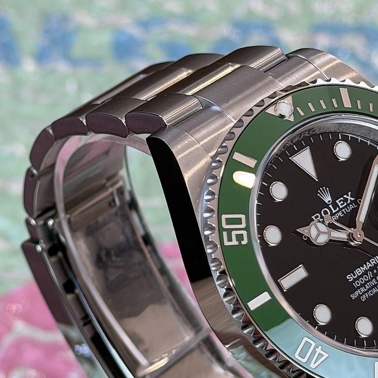Orologi: Rolex Submariner "Starbucks MKII" 126610LV – Usato da Genève venduto da minty.watches 5