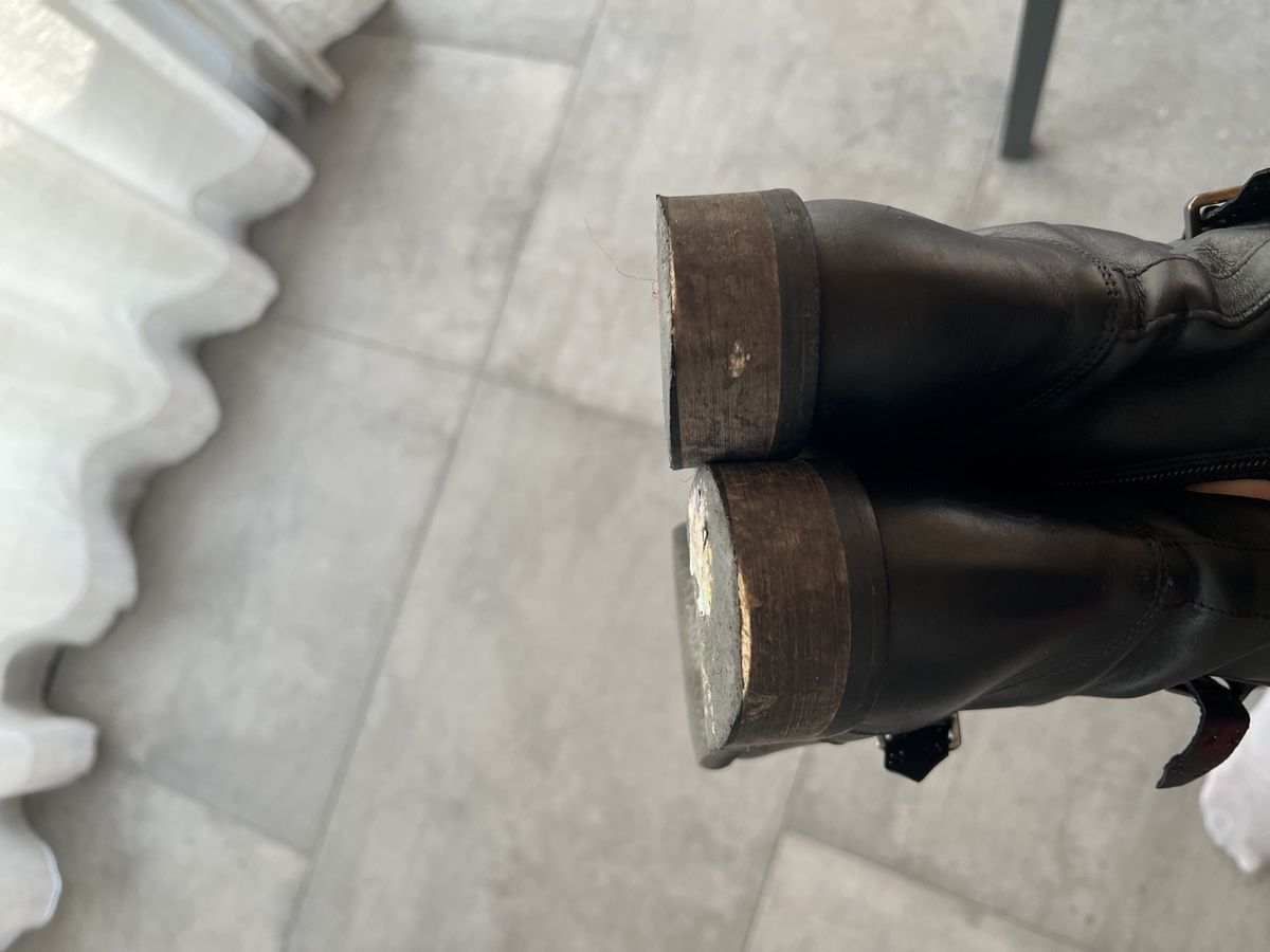 Damenschuhe: Cool Black Leather Studded Boots Size 39! – Gebraucht aus Cama von UnleashdByAna 6