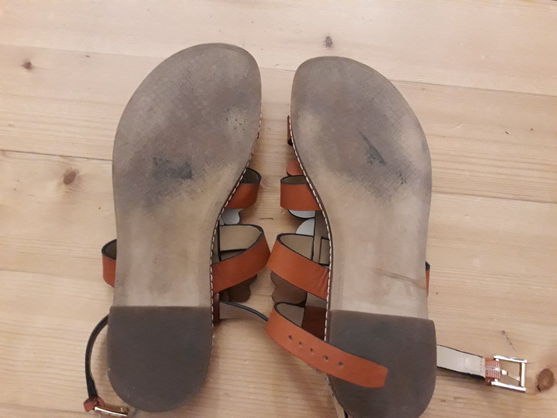 Michael Kors Damenschuhe: 2x Michael Kors Sandalen – Gebraucht aus Basel von mon_7m8h 4
