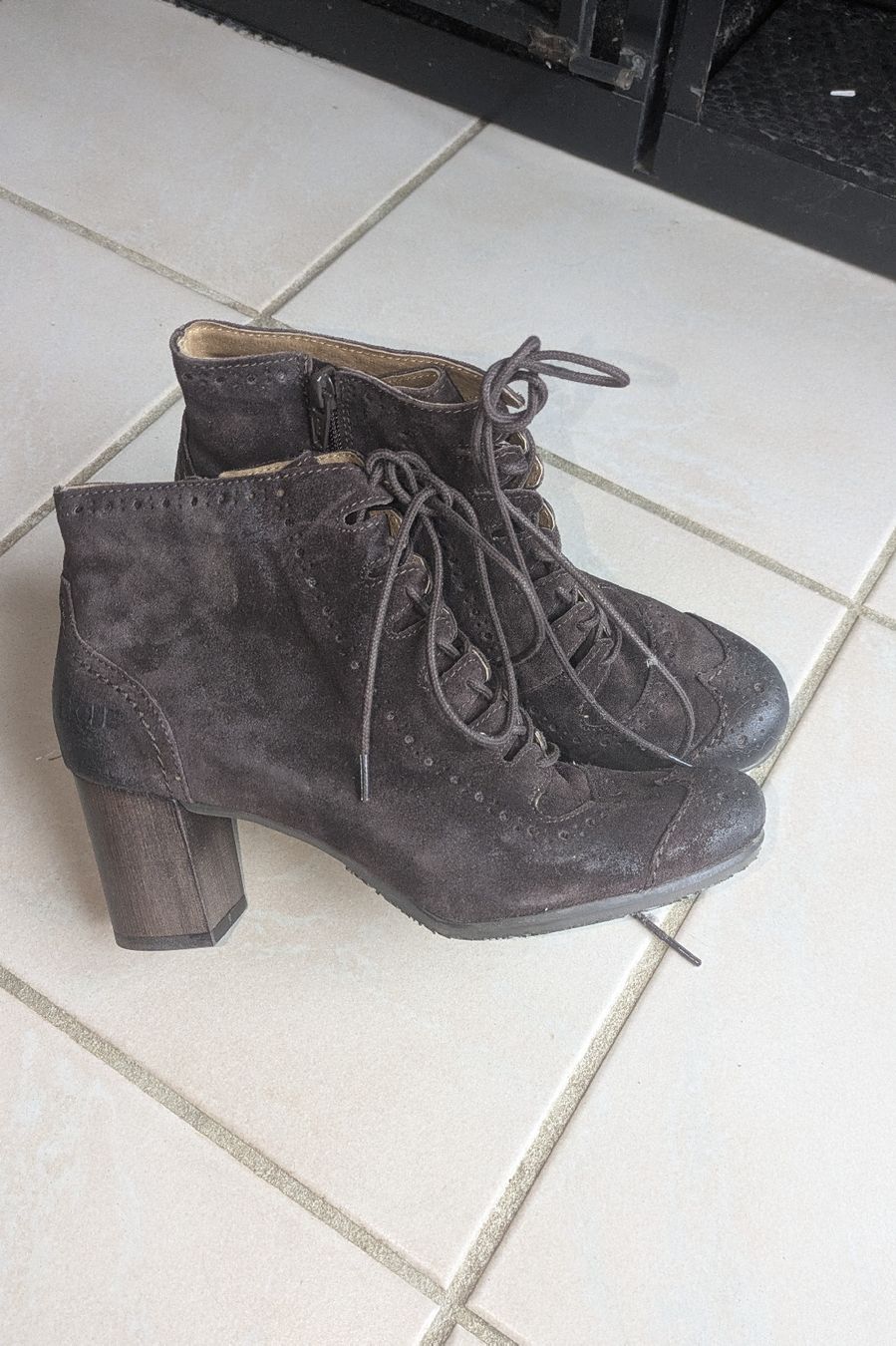 Damenschuhe: DKODE Stiefeletten braun – Gebraucht aus Morgarten von rra_jvw7