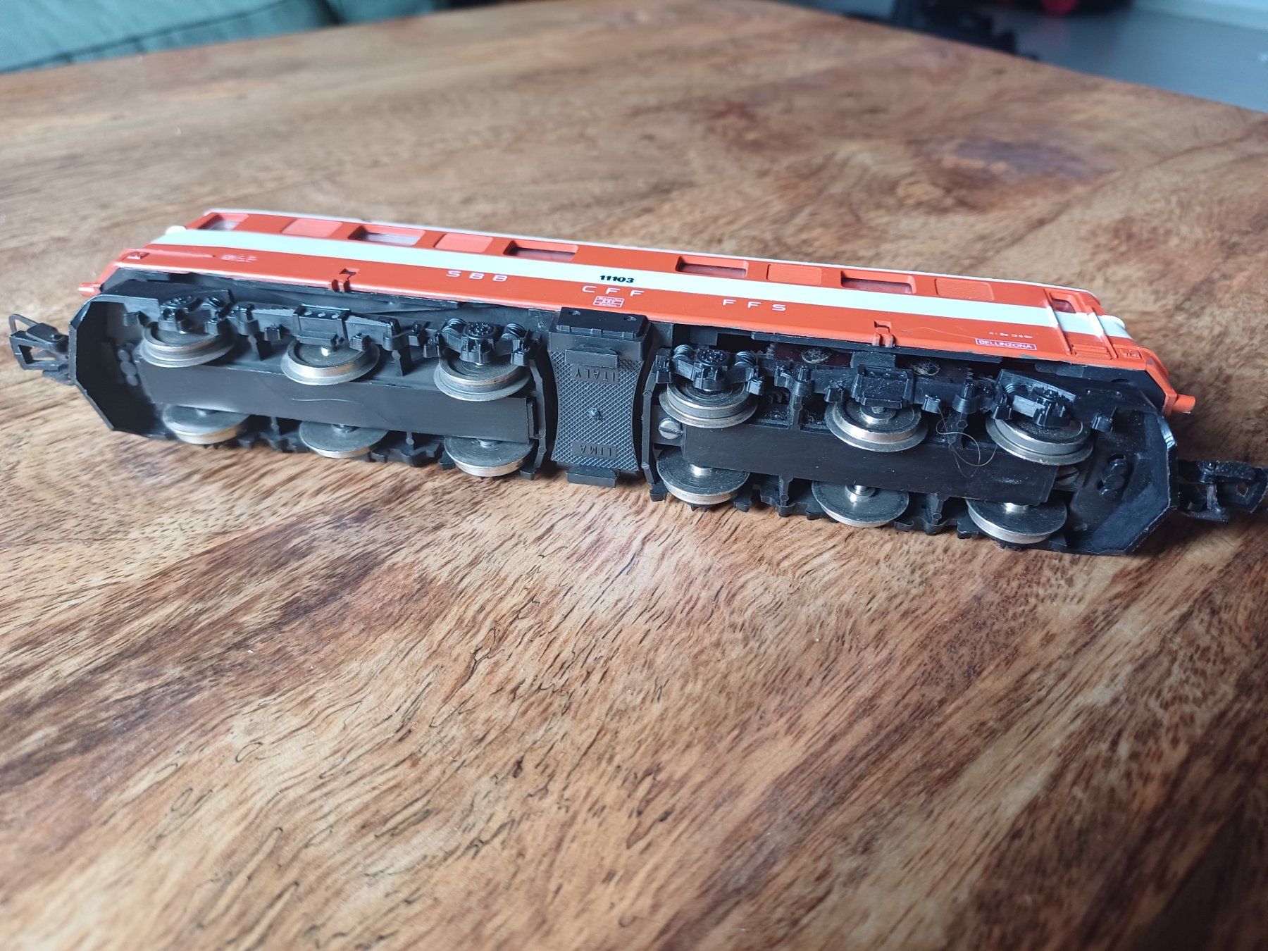 Modellini di ferrovie: Lokomotive H0 – Usato da Zwillikon venduto da Exaile 2
