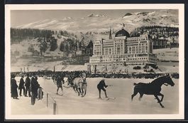St. Moritz, Grand Hotel mit Skifahrern i