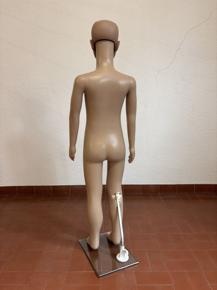 Sonstige Dekorationen & Accessoires: Schaufensterpuppe Kind – Gebraucht aus Wallisellen von sim_k57m 2