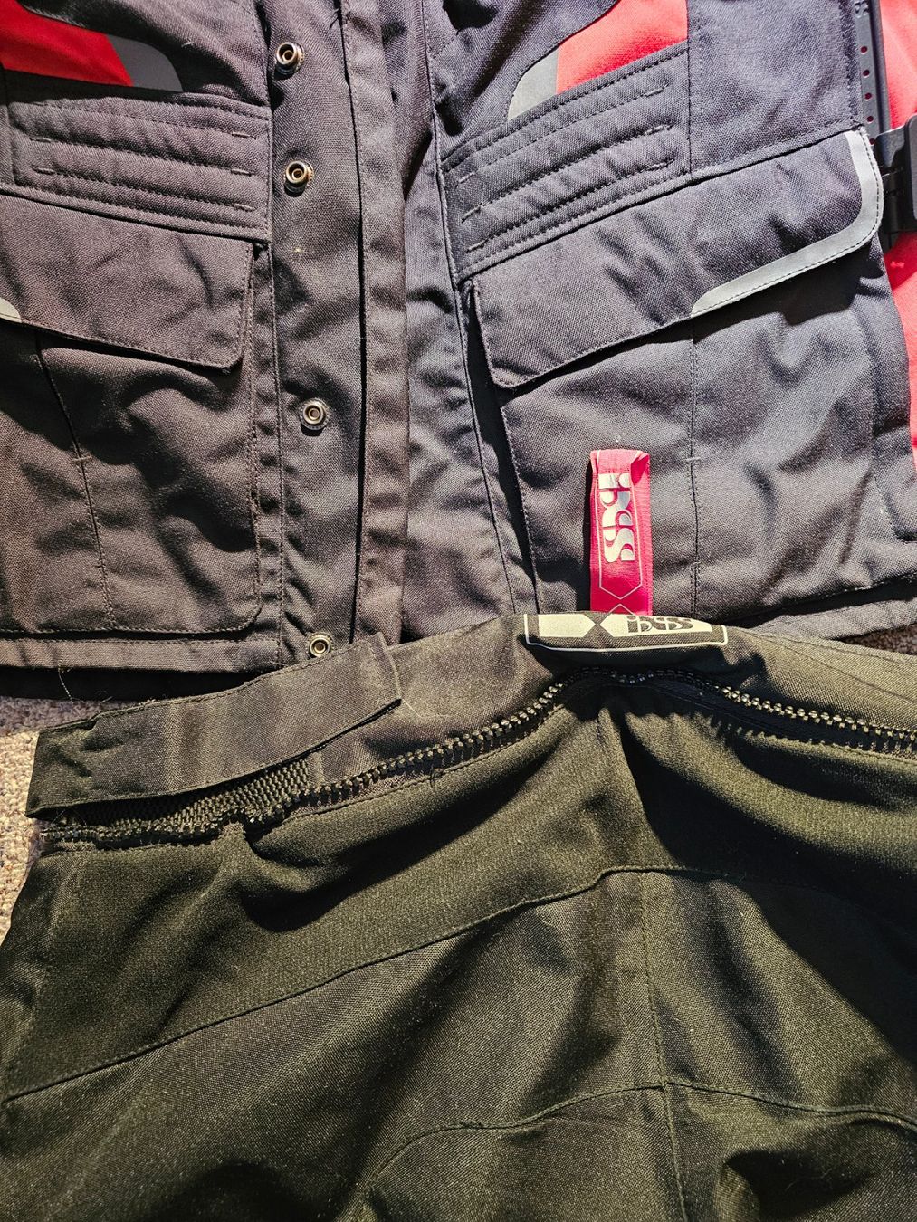 IXS Lotti di vestiti: Motorradbekleidung – Usato da Niederönz venduto da fra_2jdg 1
