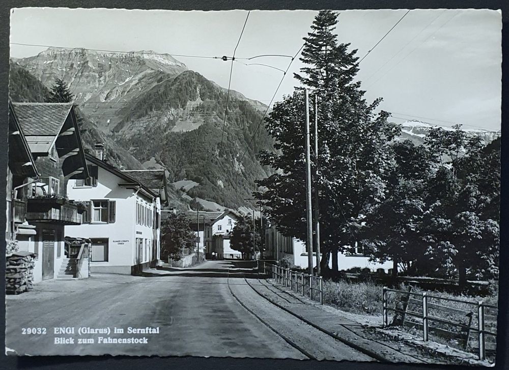 Engi Kt. Glarus mit den Geleisen der Sernftalbahn Kaufen auf Ricardo
