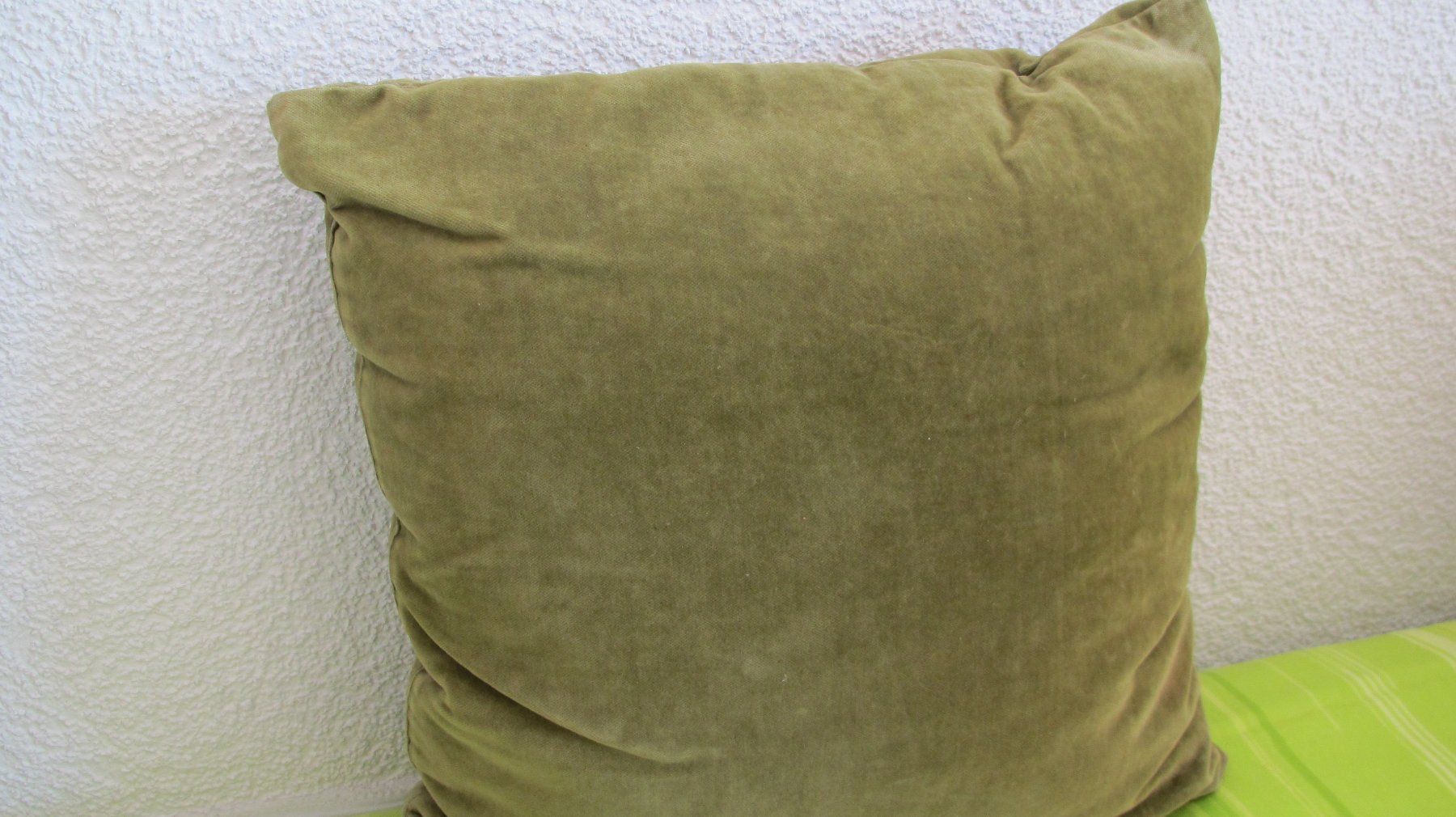 Kissen: 2 COUSSINS POUR CANAPE – Gebraucht aus Murten von Selliot 1