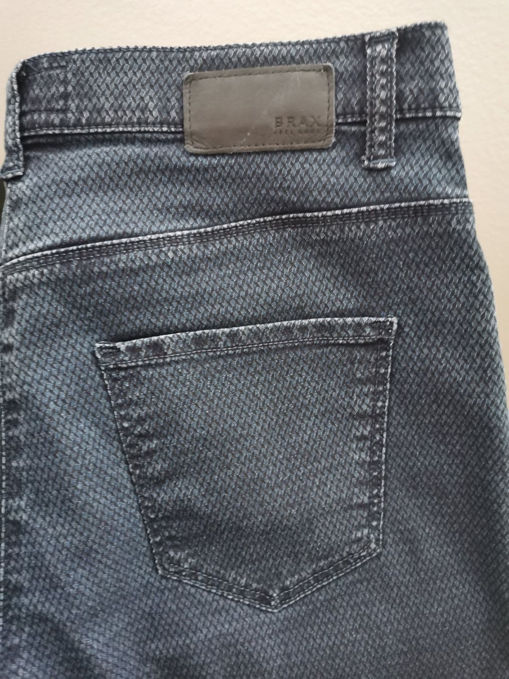 Brax Jeans: Damenjeanshose BRAX – Usato da Ebikon venduto da Oahu19 2