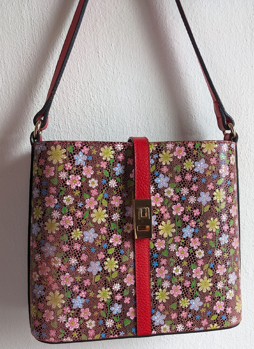 Borse da donna: Leather bag – Nuovo (secondo la descrizione) da Thalwil venduto da kat_d85f