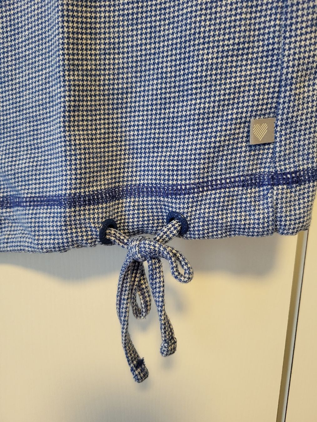 Cecil T-Shirts: CECIL Shirt blau weiss Gr. XS – Gebraucht aus Zürich von Mada45 1