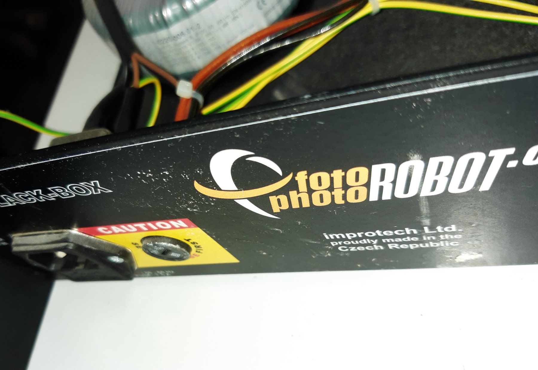 Componenti elettronici: Gerät mit Netzteil, Ringtrafo, Einschaltknopf, Venti etc. – Difettoso da Lohn-Ammannsegg venduto da Molch7 9