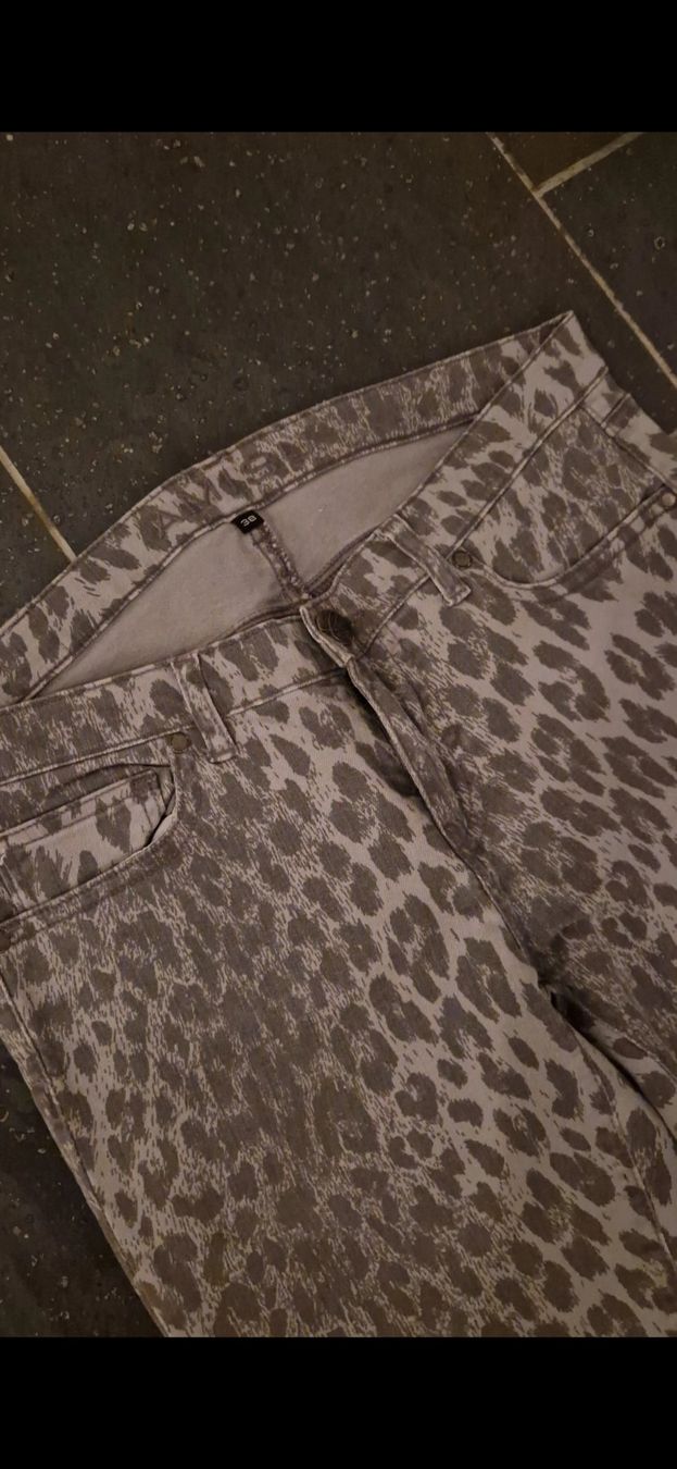 Pantaloni: Schöne Hose von Amisu – Usato da Bubendorf venduto da ang_b829 2
