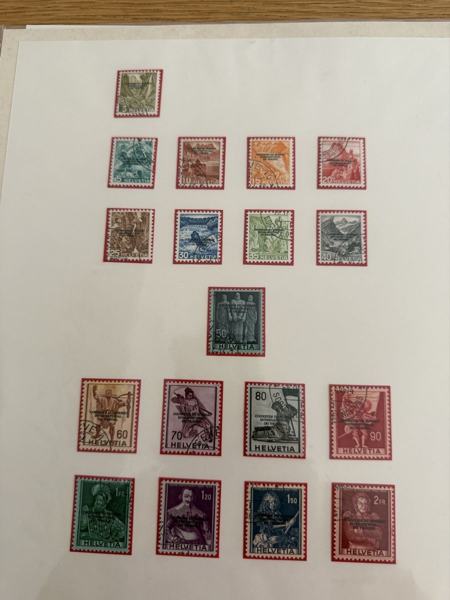 Tous les timbres: Dienstmarken Schweiz – D'occasion à Murgenthal par Tina_4055 1