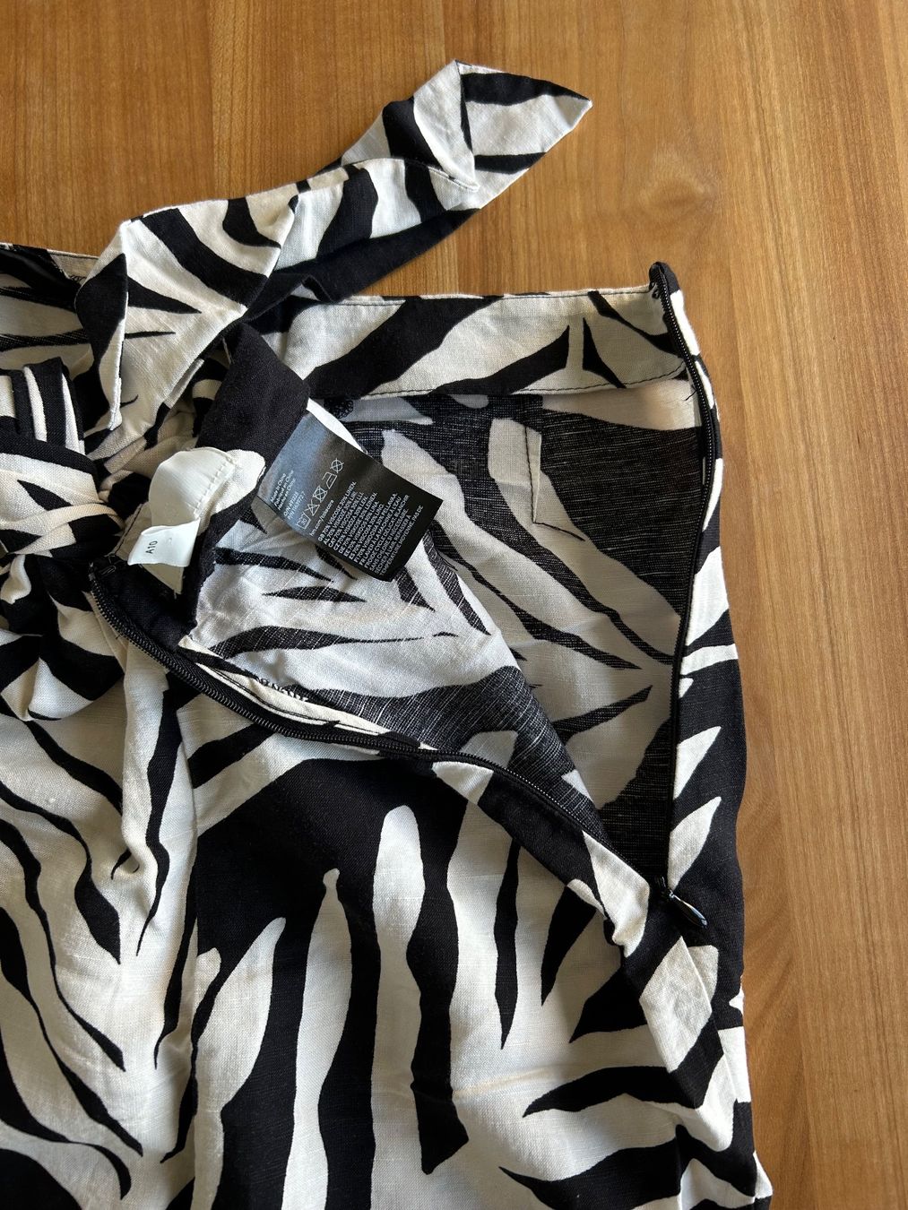 H&M Gonne: Sommerrock mit offener Seite – Usato da Schliern b. Köniz venduto da mar_6wsv 3