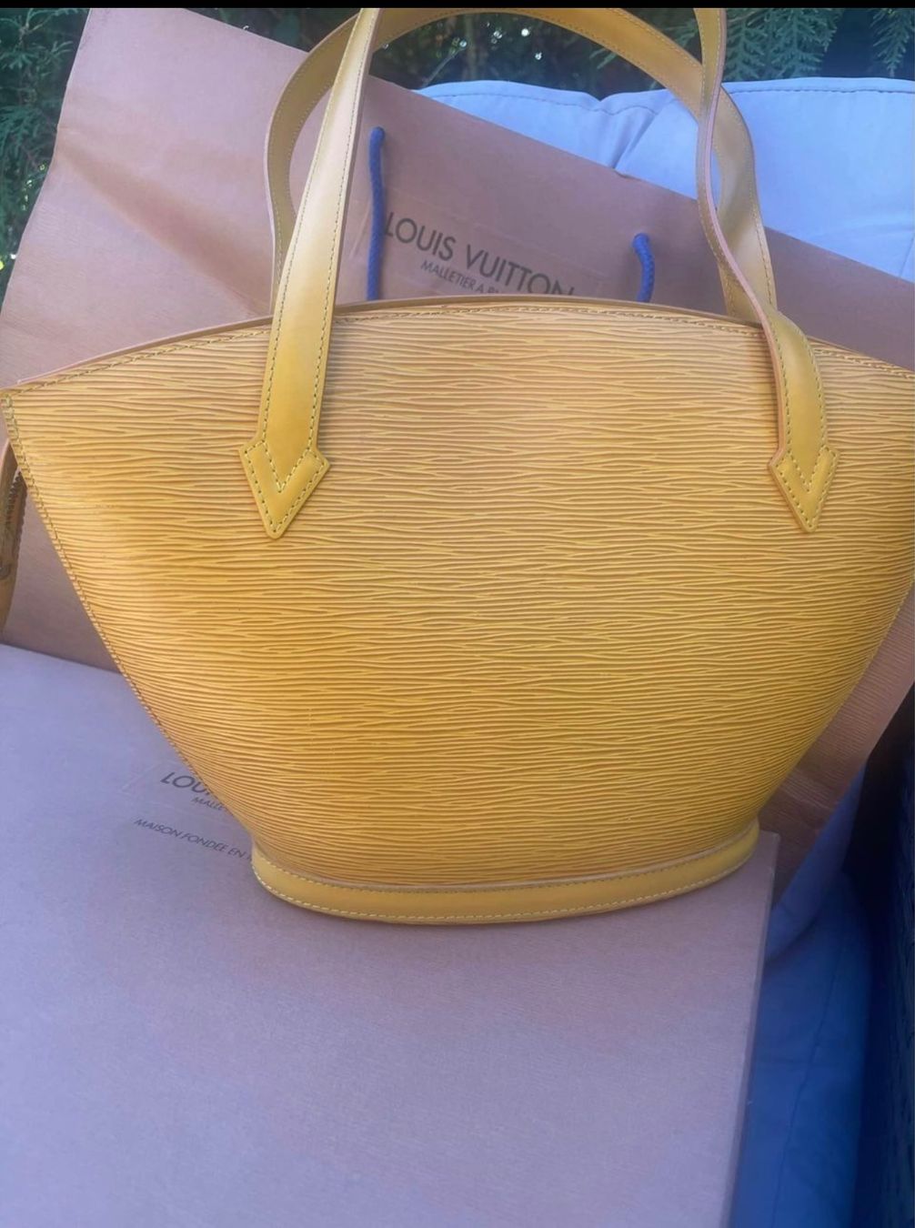 Louis Vuitton Borse da donna: Louis Vuitton Saint-Jacques jaune + boîte & facture – Usato da vétroz venduto da imf_x6n2 1