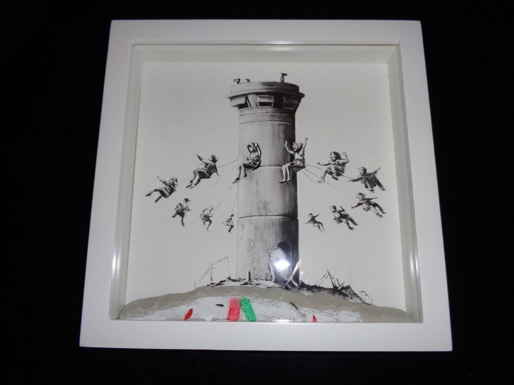 Sculture & Statue: Banksy Hotel Box Multiple Handarbeit – Usato da Welschenrohr venduto da Regool