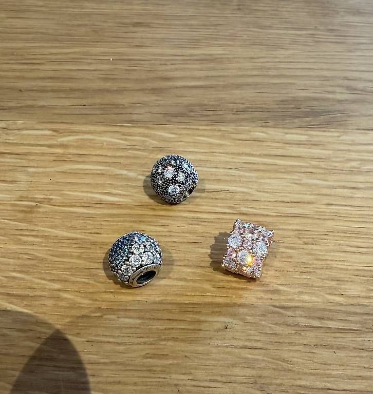 Pandora Pendentifs: Pandora Charms Glitzer – D'occasion à Staufen par am_clothing 3