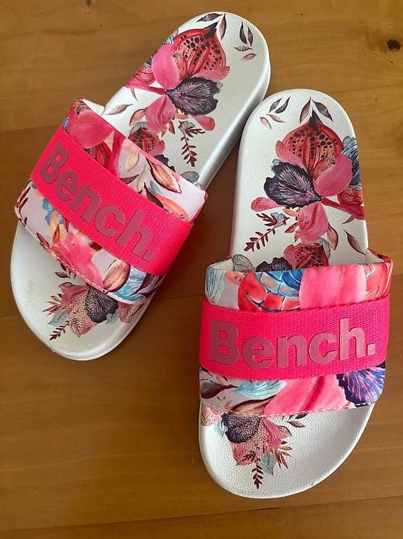 Bench Chaussures filles: Bench Slide Sommerschuhe Gr. 36 – D'occasion à Dietlikon par Pmt_zh