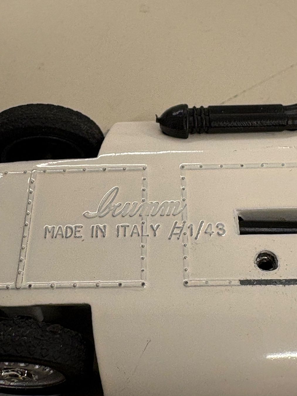 Brumm Modellini d'auto: Brumm 1/43 Scale R130 - Jaguar D-Type Cunningham #9 Le Mans – Usato da Lausen venduto da hot-preis 3