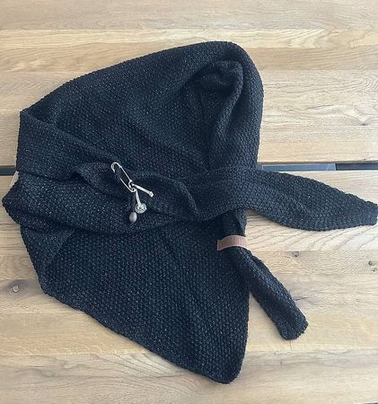 Schal von Knit Factory NEU
