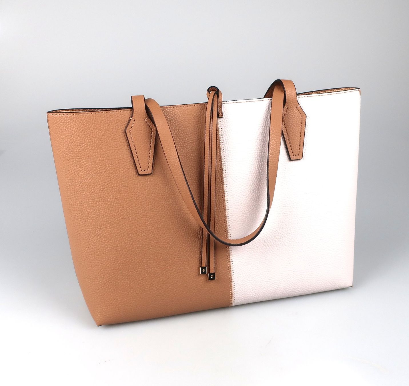 Guess Sacs femmes: Guess Handtasche Bobbi – D'occasion à Volketswil par brockipfannenstil 1